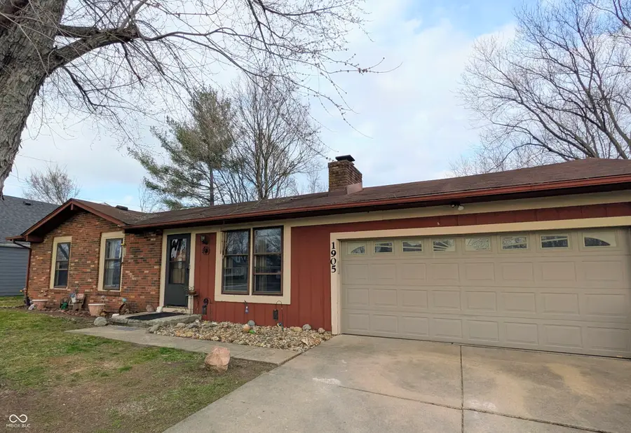 1905 Vinewood Drive, Columbus, IN 47203 - #2