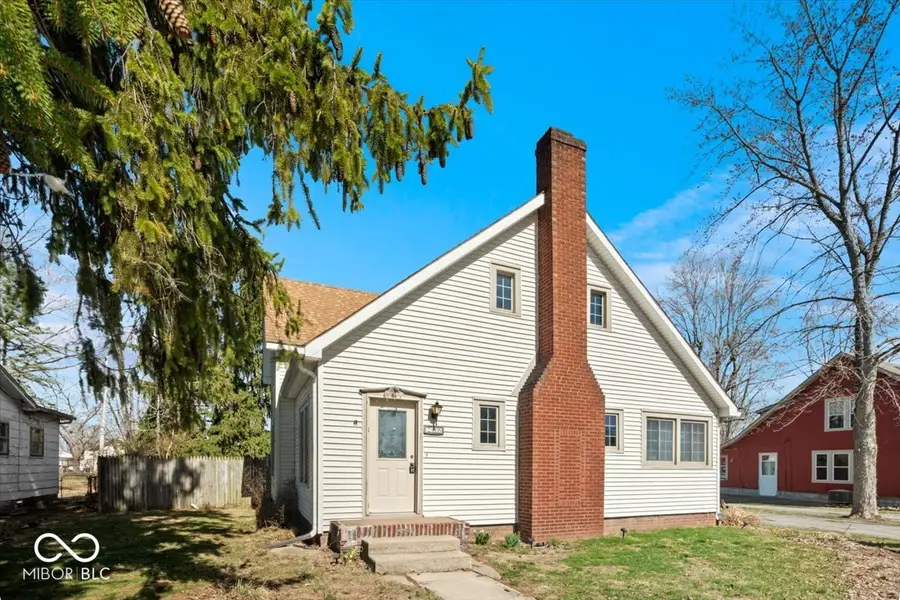 206 E Main Street, New Market, IN 47965 - #2