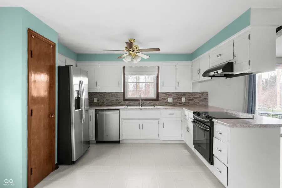 100 E Michelle Lane, Pendleton, IN 46064 - #2