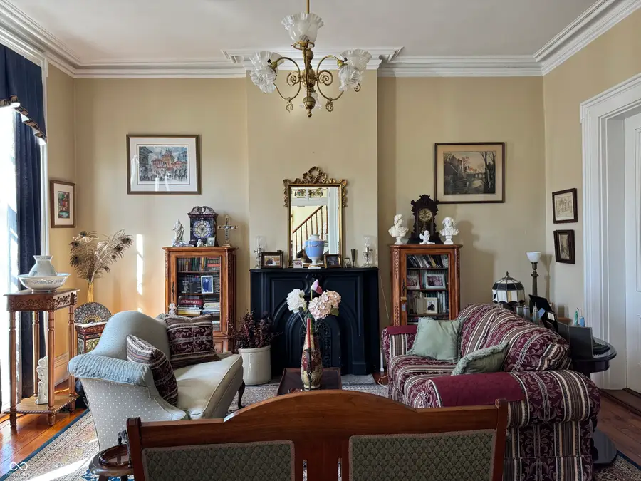 944 W 2nd Street, Madison, IN 47250 - #2