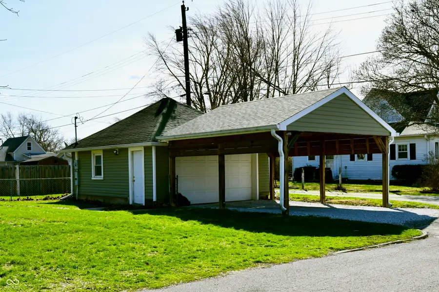 1601 S E Street, Elwood, IN 46036 - #2