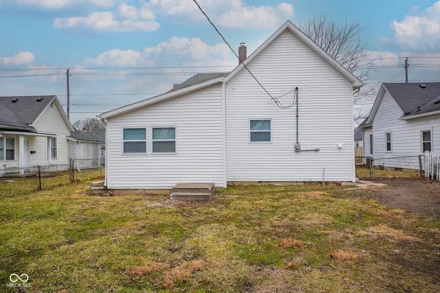 1107 W 3rd Street, Anderson, IN 46016 - #2