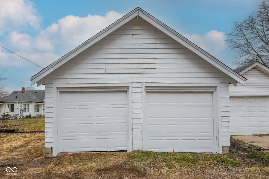 1107 W 3rd Street, Anderson, IN 46016 - #3