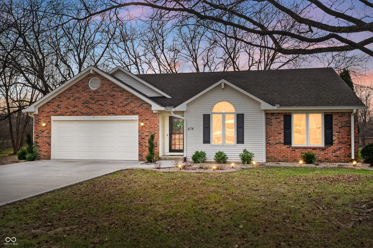674 S Windmill Trail, Greenwood, IN 46142 - #1