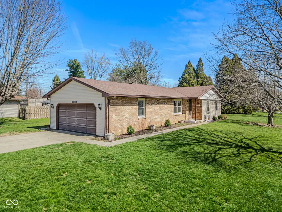 5206 E Homestead Drive, Columbus, IN 47201 - #2