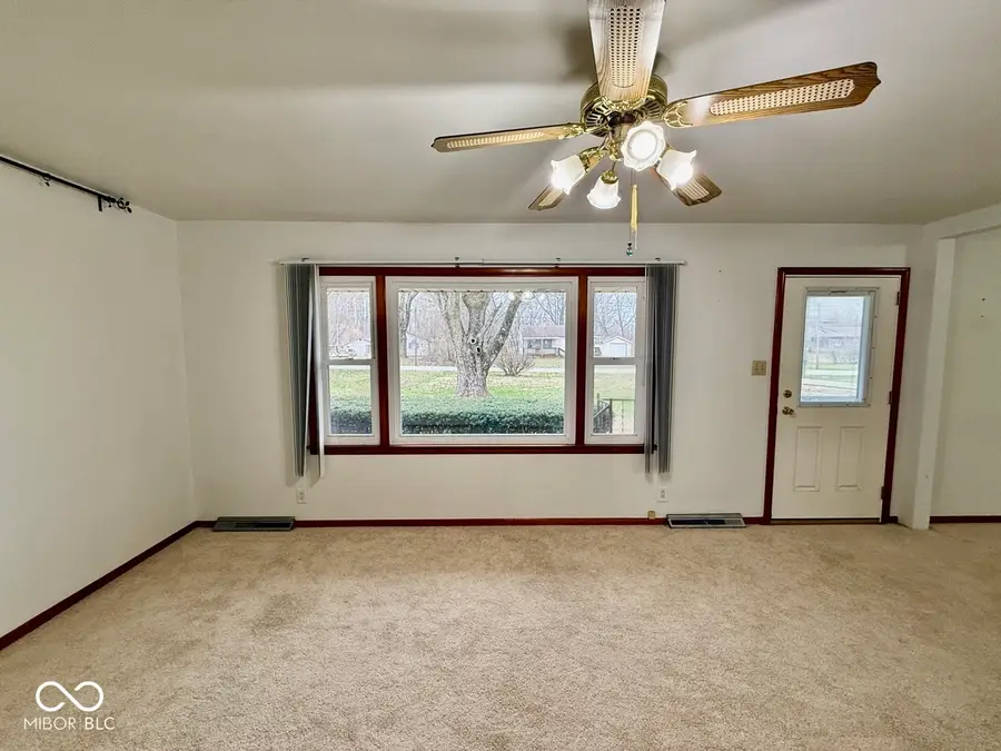 302 S Murphy Avenue, Brazil, IN 47834 - #3