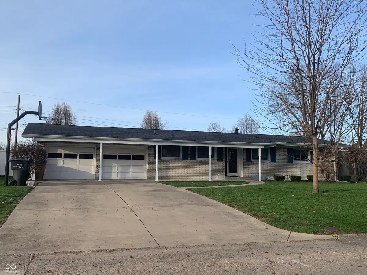 1422 Hunter Place, Columbus, IN 47203 - #1