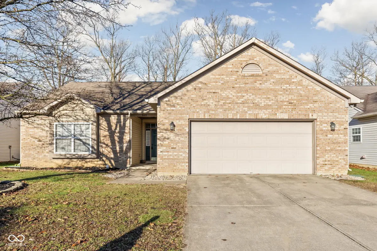 868 Flying Sun Drive, Avon, IN 46123 - #1