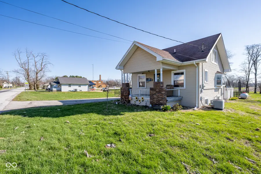 313 S Main Street, Fillmore, IN 46128 - #2