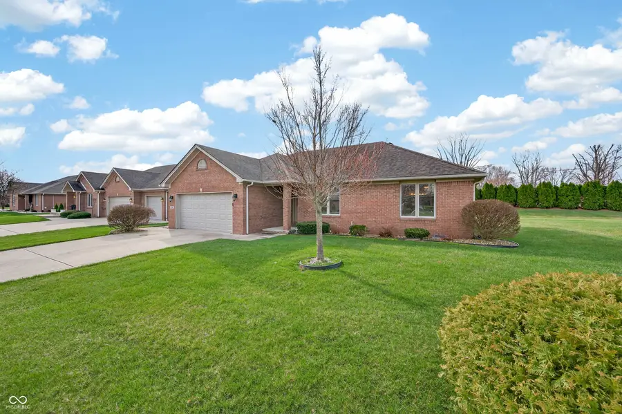 5147 E Hyde Court, Columbus, IN 47203 - #3