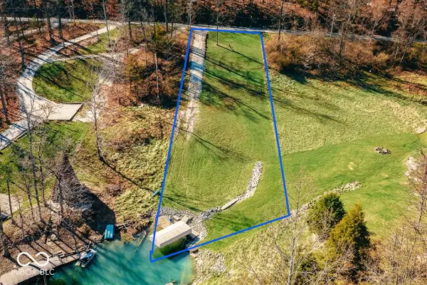 11291 W Grandview Drive, Columbus, IN 47201