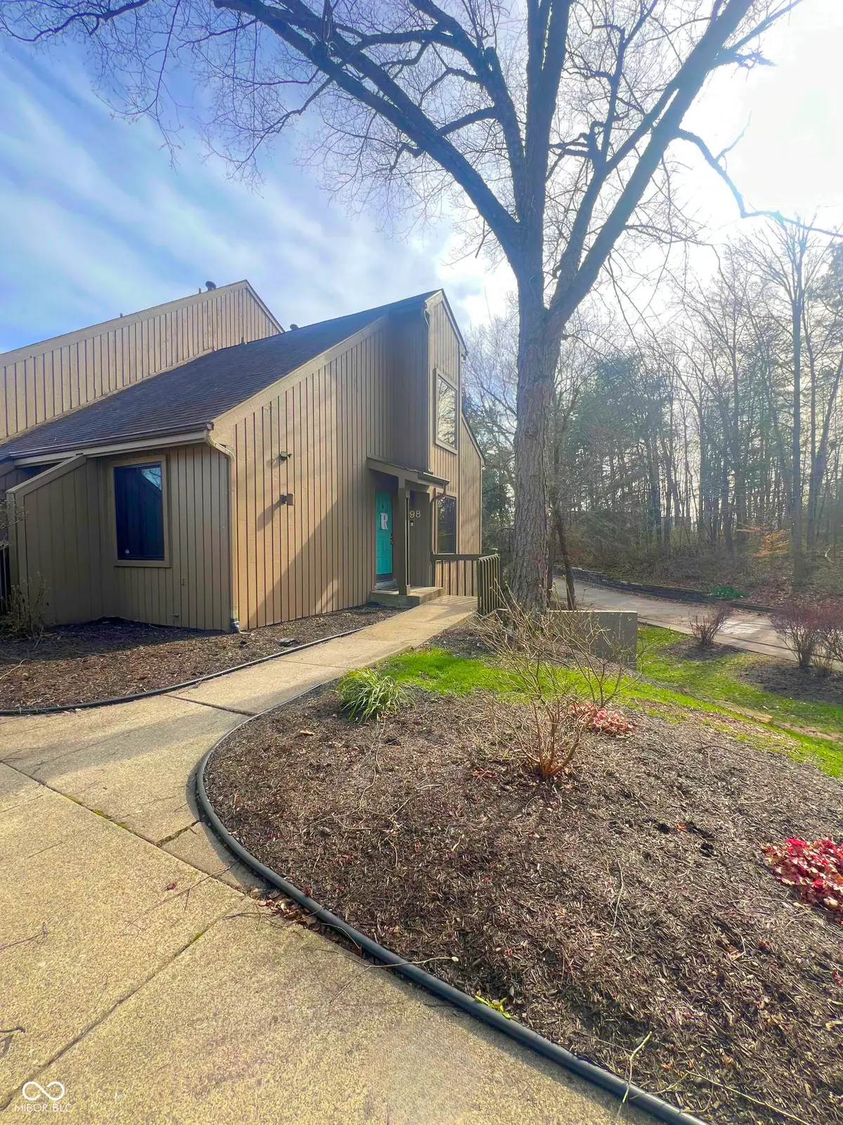 98 Lookout Ridge Drive, Columbus, IN 47201 - #1