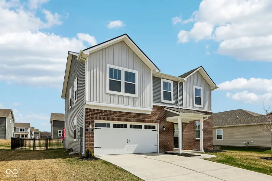 2221 Boxwood Drive, Greenfield, IN 46140 - #3