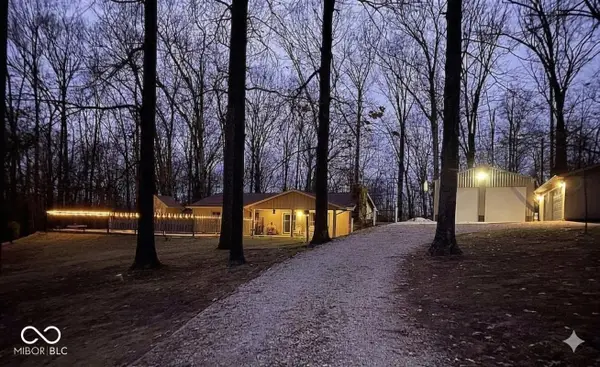 1760 S Garrison Chapel Road, Bloomington, IN 47403