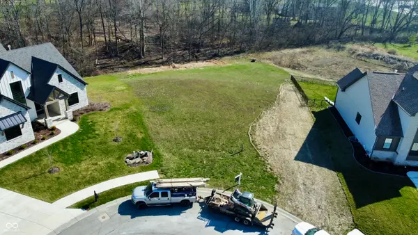 11713 Ansley Court, Zionsville, IN 46077