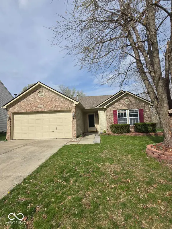 10126 Weeping Cherry Drive, Fishers, IN 46038