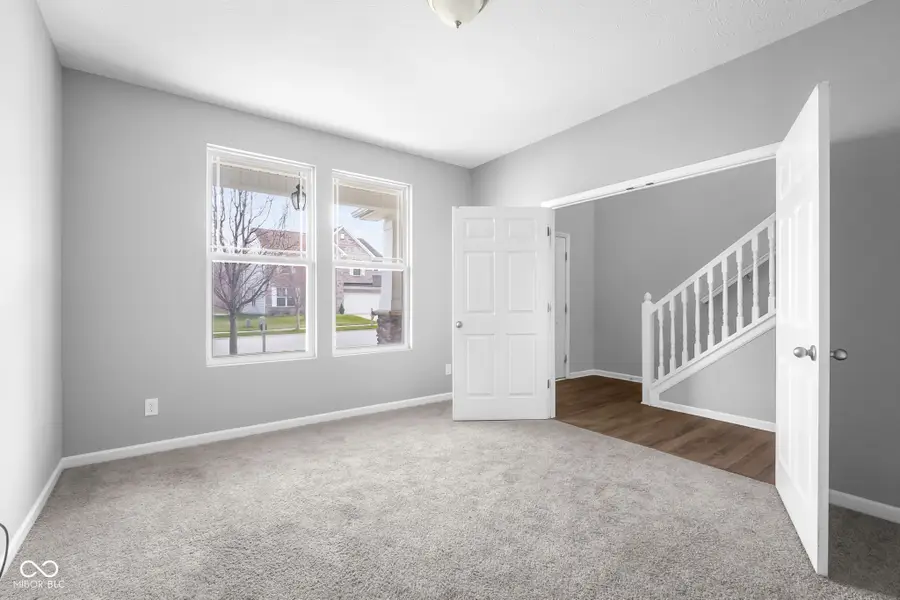 2216 Creek Bank Drive, Columbus, IN 47201 - #3