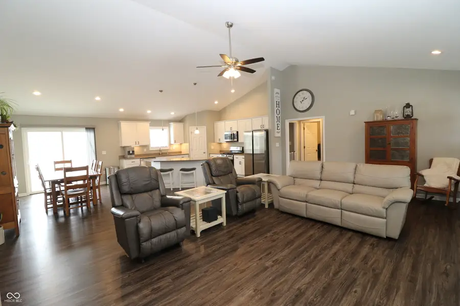 157 Bentley Drive, Crawfordsville, IN 47933 - #3