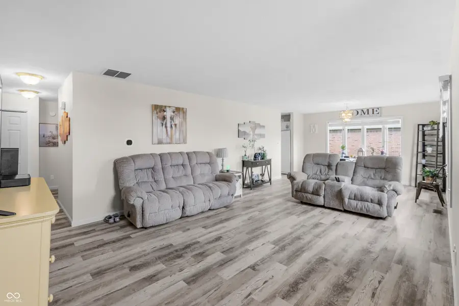 5041 Countess Drive # 6, Columbus, IN 47203 - #3