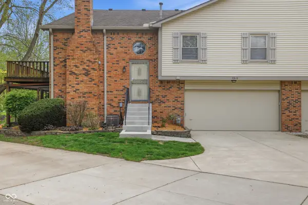 7319 Prairie Lake Drive, Indianapolis, IN 46256