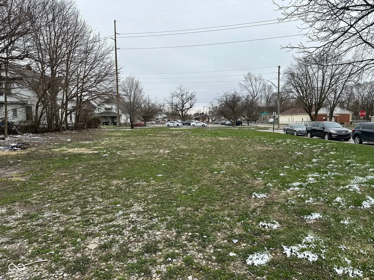 2502 Southeastern Avenue, Indianapolis, IN 46201 - #1