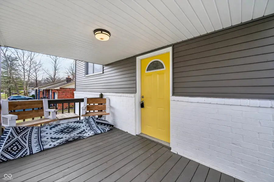 10961 W Hillview Place, Columbus, IN 47201 - #3