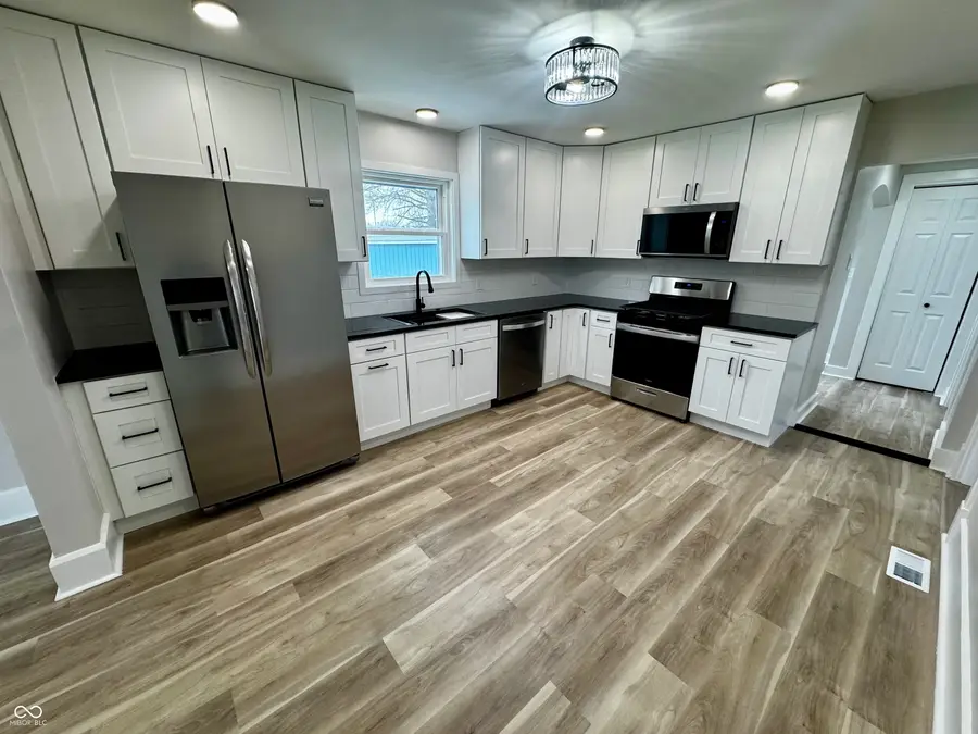 406 Louise Avenue, Crawfordsville, IN 47933 - #2