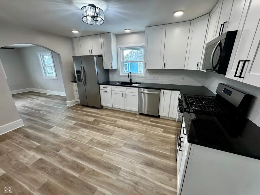 406 Louise Avenue, Crawfordsville, IN 47933 - #3