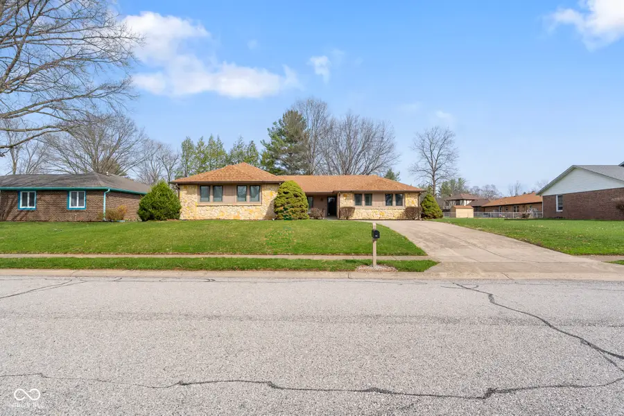 1734 Beech Circle, Plainfield, IN 46168 - #2
