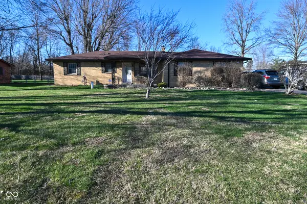 8104 E Edgewood Avenue, Indianapolis, IN 46239