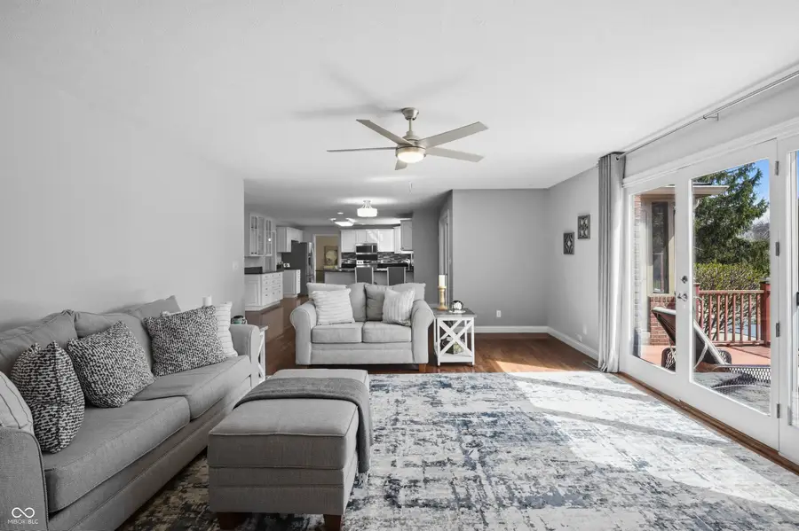 6031 Turtle Bay Parkway, Columbus, IN 47201 - #3