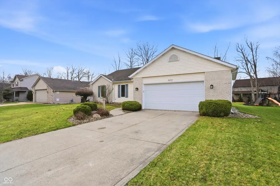 9223 Whispering Woods Drive, Fort Wayne, IN 46804 - #3