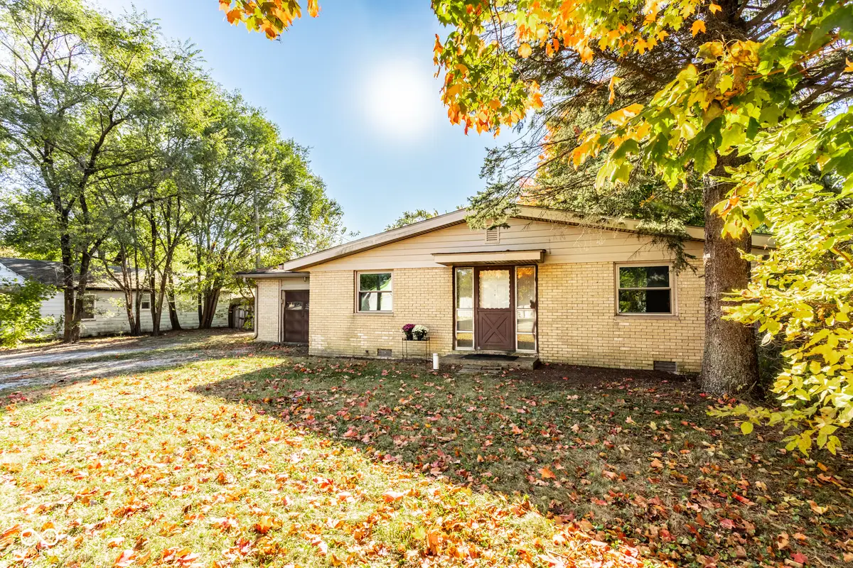 1929 E Us Hwy 40, Clayton, IN 46118 - #1