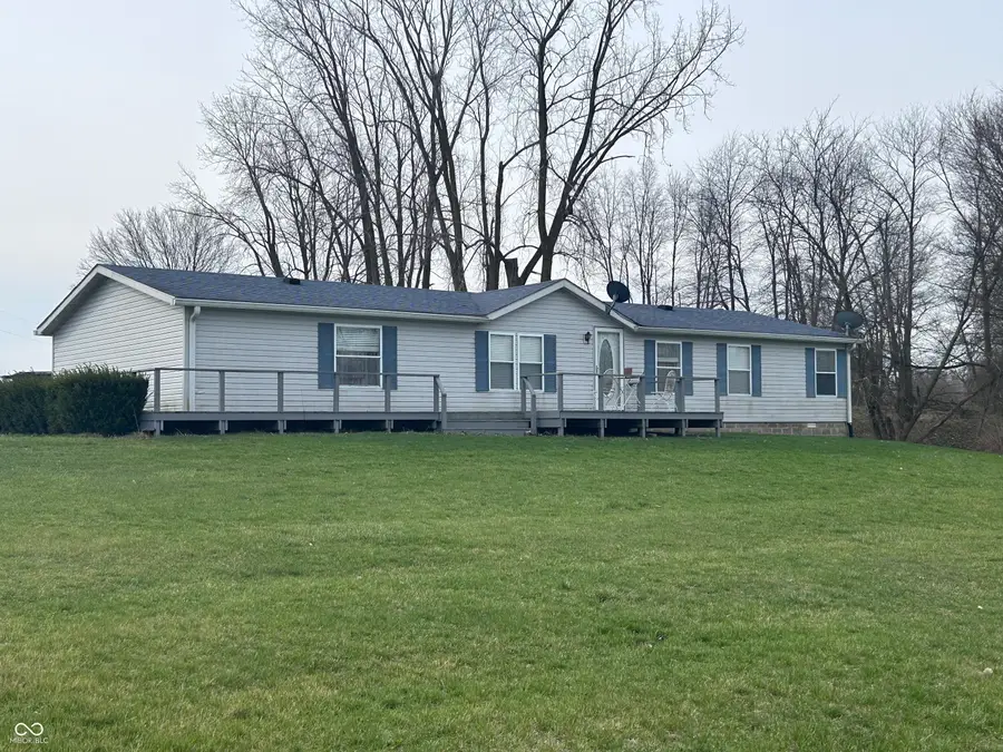 8069 W County Road 450 S, Shirley, IN 47384 - #2