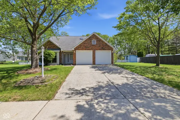 12423 Ensley Place, Fishers, IN 46038
