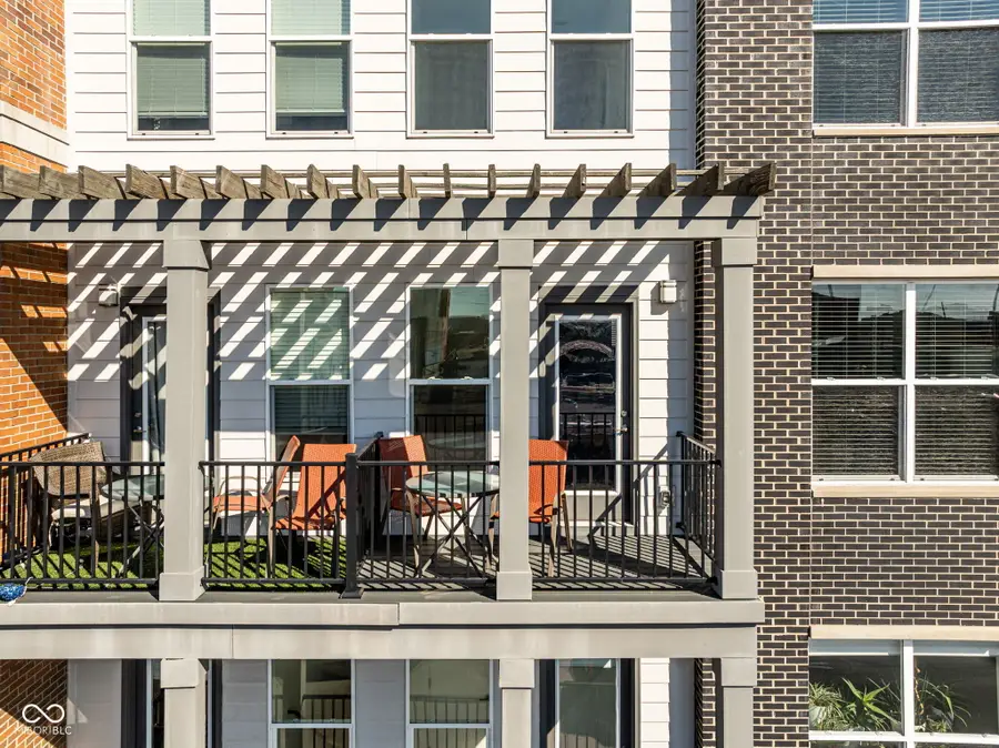 727 N Illinois Street #204, Indianapolis, IN 46204 - #3