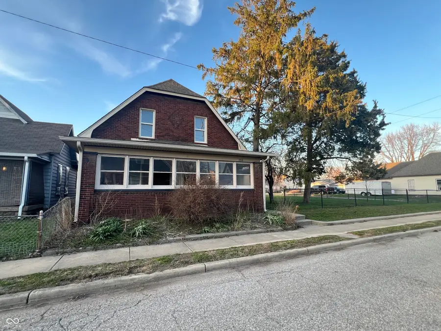 264 E Caven Street, Indianapolis, IN 46225 - #2