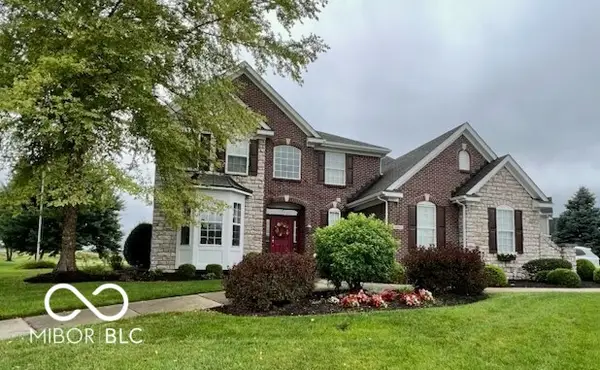 4637 Shadow Ridge Boulevard, Greenwood, IN 46143