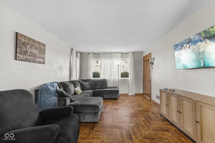 1863 S Franklin Road, Greenwood, IN 46143 - #3