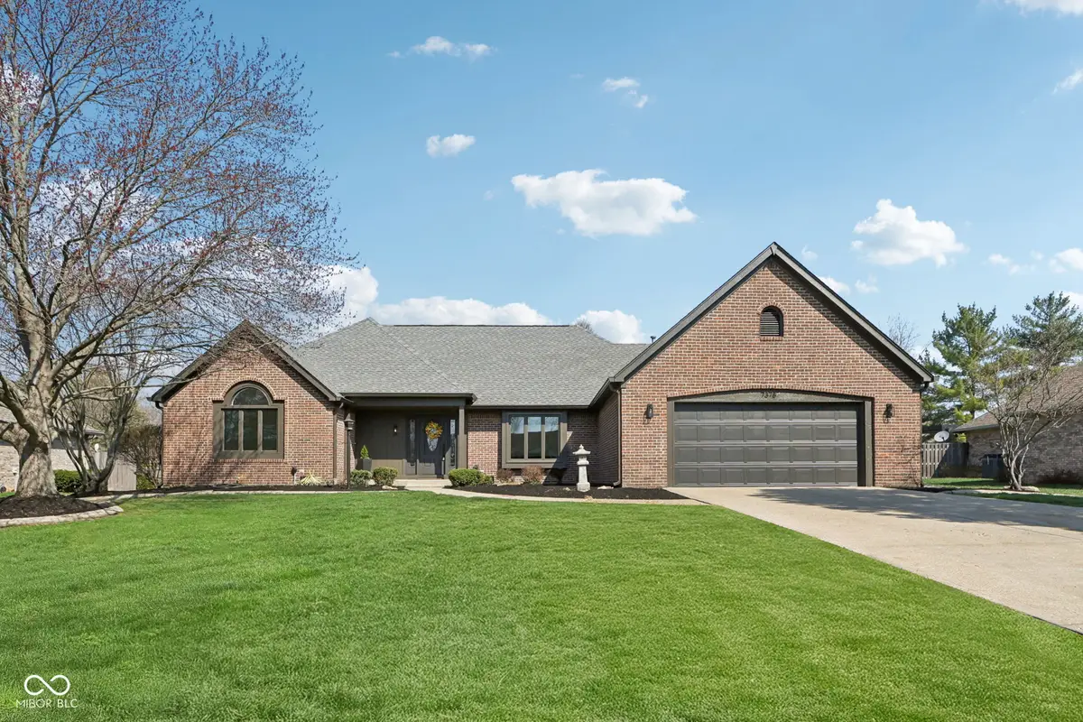 7378 W Creekside Drive, New Palestine, IN 46163 - #1