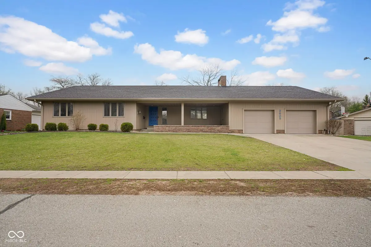 3805 Lakeside Drive, Columbus, IN 47203 - #1