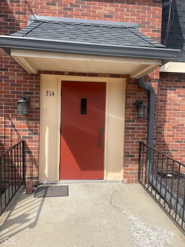 314 Elmead Court #APT 2006, Greenwood, IN 46142