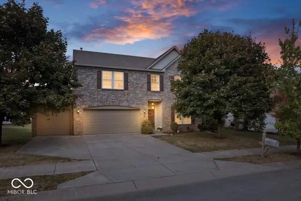 11090 Sanders Drive, Fishers, IN 46038