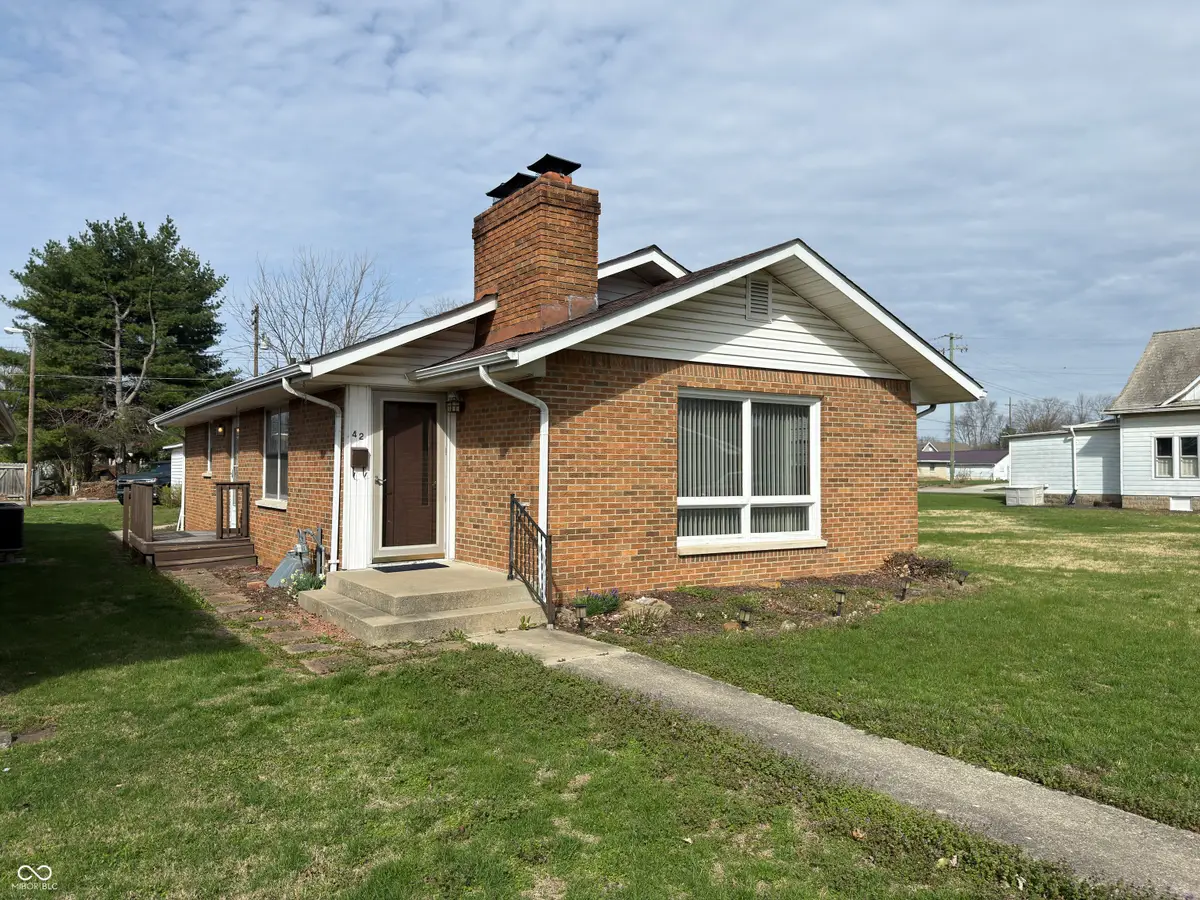 42 S Ross Street, Columbus, IN 47201 - #1
