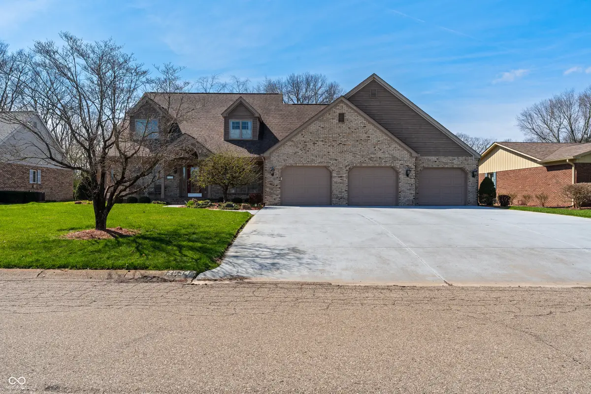 2534 Chestnut Street, Columbus, IN 47201 - #1