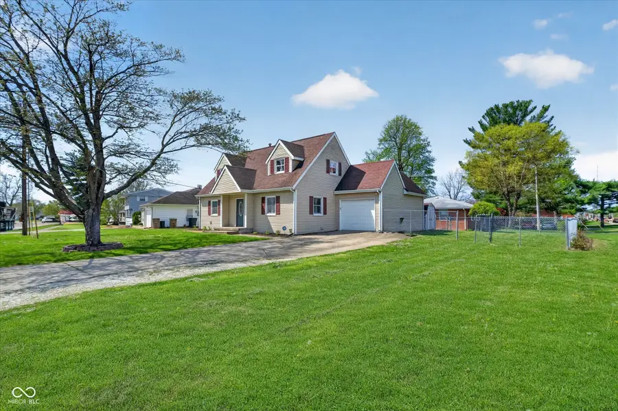 2430 Westline Drive, Columbus, IN 47203 - #3