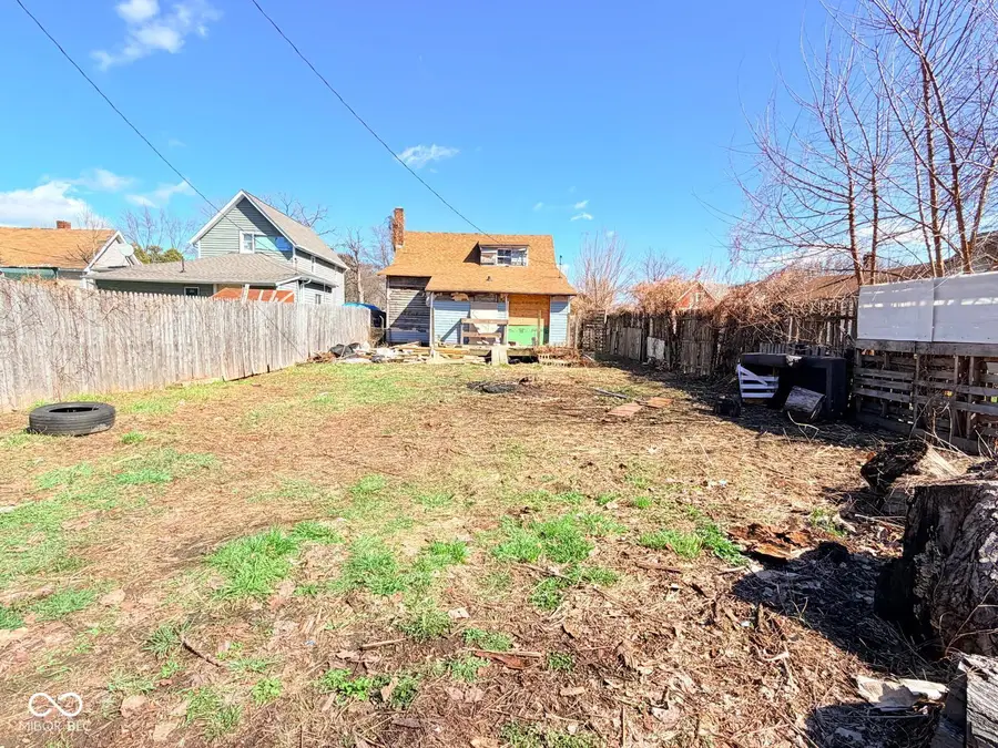 2221 E Lynn Street, Anderson, IN 46016 - #3