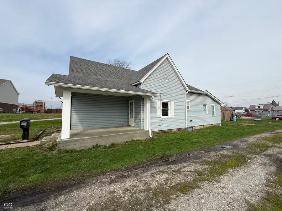 1636 S B Street, Elwood, IN 46036 - #2