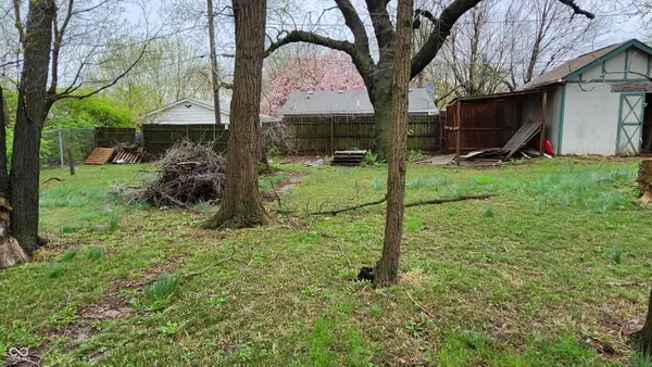 2521 Madison Avenue, Indianapolis, IN 46225