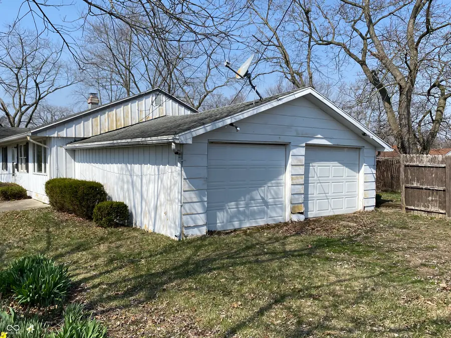 425 W Horton Street, Bluffton, IN 46714 - #3